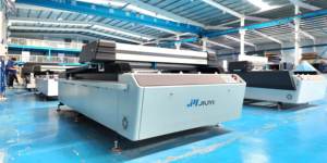 Máquina de Corte Láser CO2 con Área de Trabajo de 1300*2500 mm, 100w 130w 150w 300w, Grabado Láser en Acrílico, Madera y MDF en Venta - Product Image 3