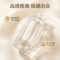 Flacon pompe ovale en verre givré de 30 ml pour fond de teint |   Emballage cosmétique personnalisé en gros pour fond de teint liquide et crème BB