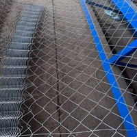 Système de clôture de sécurité anti-escalade robuste avec poteaux en Y et fil barbelé pour aéroports et autoroutes