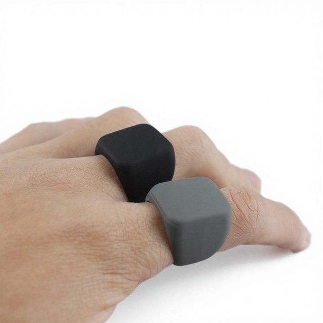 Hot Sale for Champion Geometry Silicone Men's Outdoor Sports Oversized Ring Customized