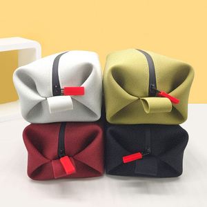 Sac de maquillage en silicone résistant à l'eau avec fermeture éclair, grande capacité, logo personnalisé, avec poignée souple - Product Image 6