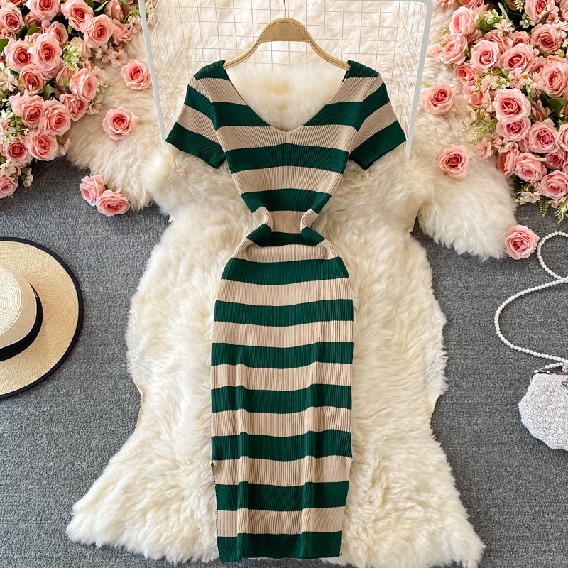 green emerald velvet dress Dewlily Summer Dress Korean Fashion Teens 20s 30s Cute Leg-lengthening Date Gathered Tiered Ruffled Sleeves Casual Pretty A-Line