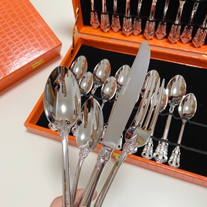 Hot Selling 24 Pcs Royal Gift Gold Luxury High Quality Stainless Steel 304 Flatware Sets with Case for Business Gifts - Product Image 3