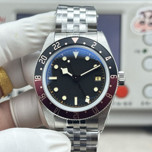 นาฬิกาข้อมือผู้ชายระบบออโตเมติก ขอบเซรามิกสีแดง-ดำ รุ่นขายดี - Product Image 4