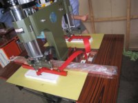 Machine à souder à haute fréquence à double tête Plafond tendu en PVC Équipement de soudage à membrane en PVC