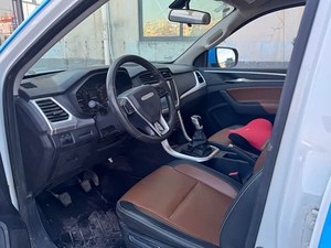 SAIC Volkswagen T70 <span class=keywords><strong>2022</strong></span> diesel 2 roues motrices, pick-up double cabine <span class=keywords><strong>grand</strong></span> format, très avantageux, automobile chinoise très vendue pour le marché professionnel - Product Image 4