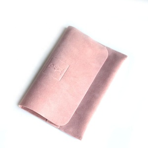 Sobre de gamuza <span class=keywords><strong>rosa</strong></span> pálido con logotipo en relieve personalizado bolsa de joyería con diseño de rayas - Product Image 6
