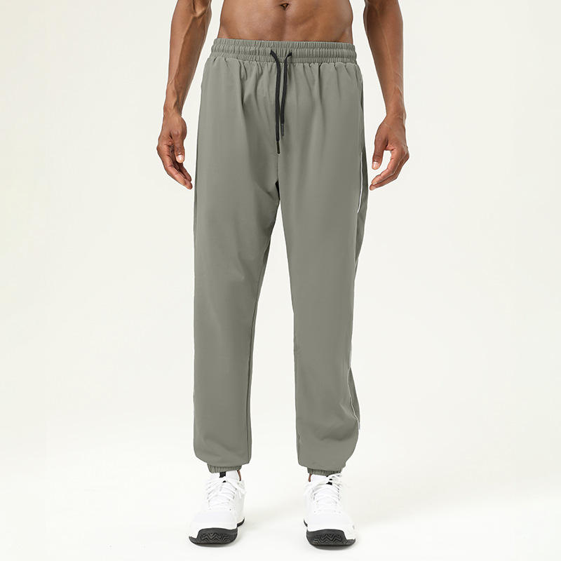 สีเทาเข้ม