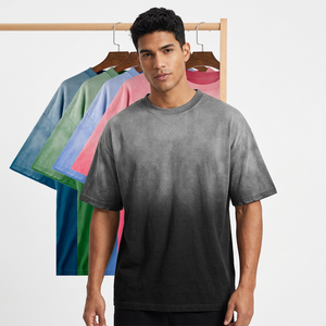 Camiseta de manga corta oversize para hombre con efecto degradado, 100% algodón, cuello redondo, informal, con ribete en contraste de color y ajuste de punto sólido. - Product Image 2