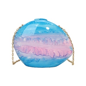 Pochette unique en acrylique coquillage pour femme, sac de soirée mignon avec chaîne métallique détachable, sac léger pour le shopping et les rendez-vous - Product Image 1