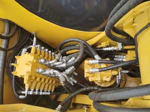 حفارة صغيرة الحجم 6 طن مستعملة كوماتسو 60-8 حفارة عالية الكفاءة بسعر منخفض - Product Image 3