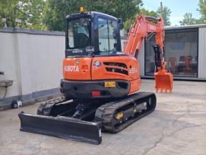 Good Condition used Kubota U55 mini crawler <b>excavator</b> 5.5-tonne farm <b>excavator</b> - Product Image 2