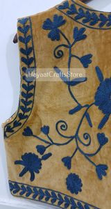 Gilet brodé, gilet moutarde, gilet en velours, gilet formel, gilet bohème, gilet ethnique, gilet indien brodé à la main, broderie indienne - Product Image 4