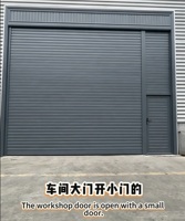 Porte à enroulement en alliage d'aluminium double couche avec isolation en mousse de polyuréthane et petite porte intégrée pour atelier d'usine