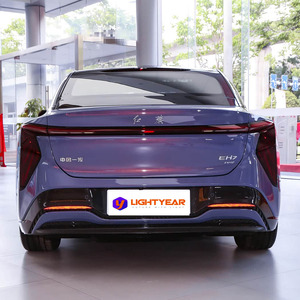 Hongqi EH7, Sedán Eléctrico de Lujo de Alto Rendimiento, 5 Puertas, 5 Asientos, Alta Velocidad, Ahora Disponible para Adultos, en Stock - Product Image 3