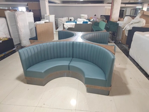 Asientos Tapizados en Cuero, Bancos Curvos para Restaurantes, Bares y Salas de Estar - Product Image 1