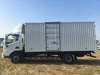 Petits camions de cargaison Foton 4x2 d'occasion à vendre à prix réduit Cargo 6x4 RHD Heavy Duty 336hp Cargo Box Van Foton