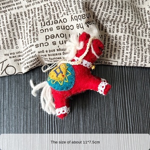 Nepalese handgemaakte wollen vilt sleutelhanger tas hanger voor poppen hangend dierenontwerp 31cm-50cm zonder vulling - Product Image 6
