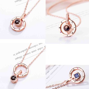 Lettera collana 100 lingue ti amo proiezione pendente collana donne gioielli Collier Femme Bijoux 2019 <span class=keywords><strong>migliori</strong></span> amici <span class=keywords><strong>regali</strong></span> - Product Image 1