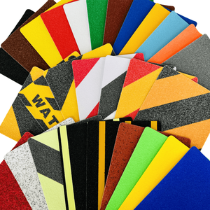 Ruban antidérapant en PVC noir imperméable fort adhésif pour la sécurité des sols pour les escaliers Ruban d'avertissement antidérapant en <span class=keywords><strong>carborundum</strong></span> pour - Product Image 4