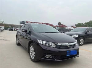 Venta al por Mayor de Autos Usados: <span class=keywords><strong>Honda</strong></span> <span class=keywords><strong>Civic</strong></span> <span class=keywords><strong>2012</strong></span> 1.8L Automático Edición Deluxe, Cuero de Alta Calidad, Techo Corredizo, Faros de Xenón, Ahorro de Combustible - Product Image 6