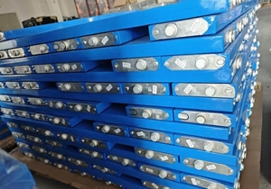 Batterie LFP prismatique liquide durable 420AH avec 5000 cycles - Température de fonctionnement de -10 à 50°C - 7 kg - Utilisation solaire/VR - Product Image 3