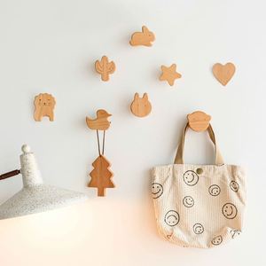 Crochet mural en bois massif personnalisé, écologique, mignon, décoratif, pour chambre d'enfant, vente en gros - Product Image 2