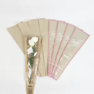 Pacote de buquê de flores cortadas e secas em papel Kraft, sacos com mangas de flores de rosa única