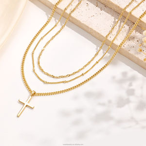 Collier tendance pour femme avec pendentif croix en laiton, <span class=keywords><strong>triple</strong></span> couche avec chaîne ondulée/satellite et design croix cubaine - Product Image 1