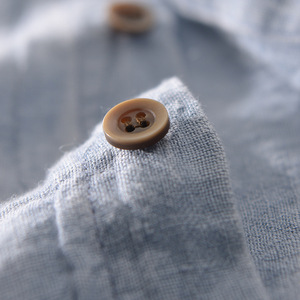 <span class=keywords><strong>Camicia</strong></span> da <span class=keywords><strong>uomo</strong></span> premium in <span class=keywords><strong>lino</strong></span> e cotone, casual, estiva, stile giapponese, tinta unita grigio azzurro, con bottoni, di alta qualità - Product Image 4