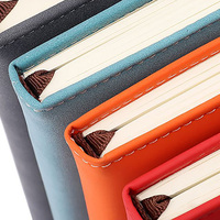 Ensemble de trois pièces : tasse isotherme, stylo signature, carnet de notes, cadeaux d'entreprise, cadeaux promotionnels, souvenir pour la fête des pères