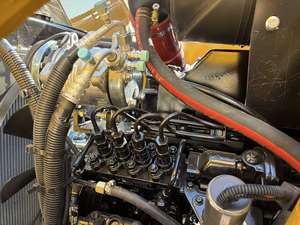 Mini-excavatrice rétro Caterpillar, chargeuse-pelleteuse sur chenilles, moteur CAT420, stock - Product Image 5