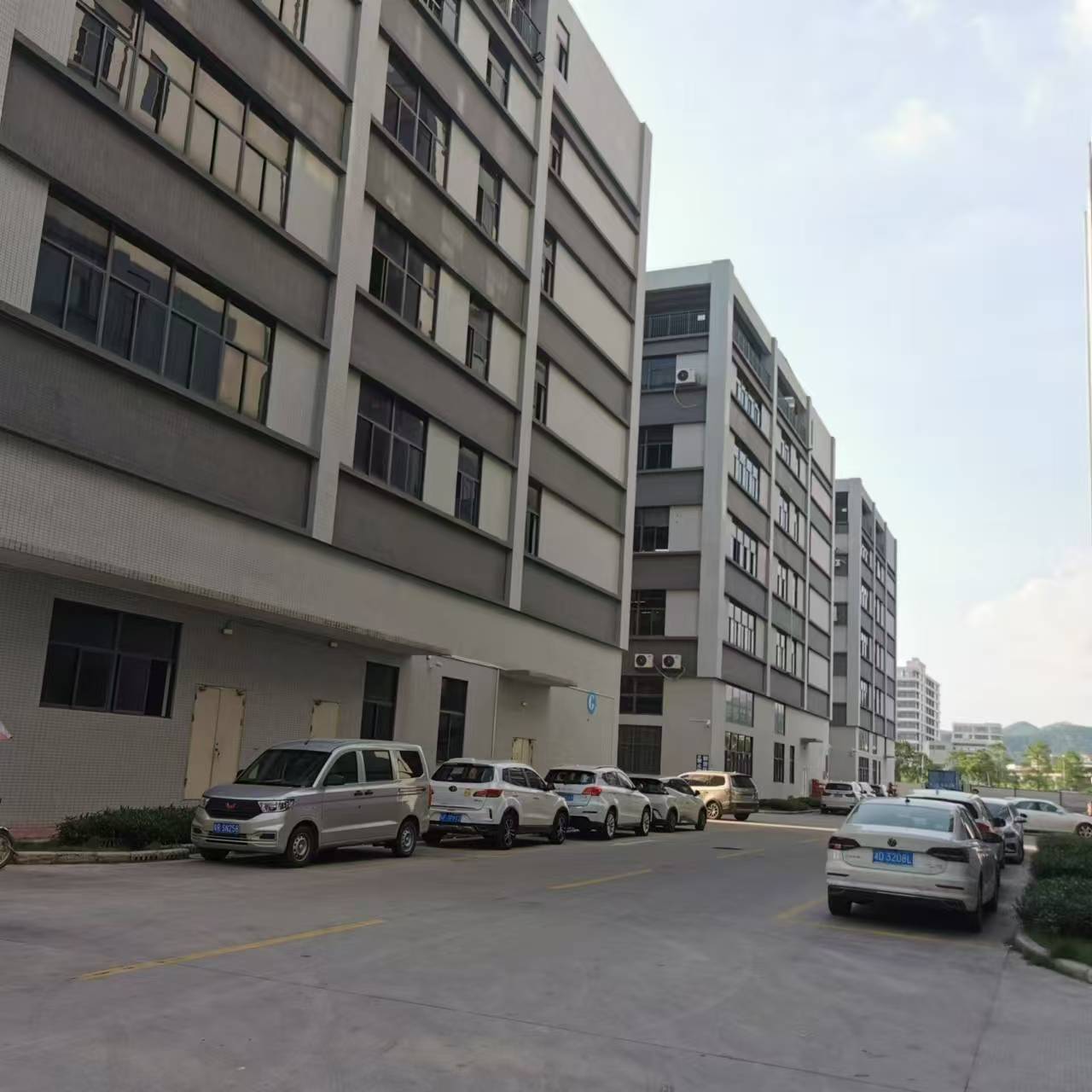 Guangzhou Shenglu Handbag Co., Ltd. logo