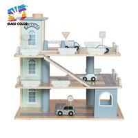 Ensemble de garage de stationnement multi-niveaux en bois avec rampes coulissantes, ascenseur, panneaux de signalisation, voitures miniatures pour enfants, jeu de ville W04B160