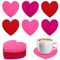 Ensemble de décoration de table en feutre de laine Cœur de la Saint-Valentin, sous-verres et protège-couverts en feutre, accessoires de table romantiques pour dîner de mariage, cadeau