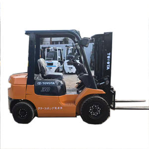 รถยกโตโยต้า 7FD มือสอง 3 ตัน เสา 2 ท่อน เครื่องยนต์ดีเซล เกียร์ มอเตอร์ แบริ่ง ชั่วโมงการใช้งานต่ำ ยกสูง 3000 มม. บำรุงรักษาอย่างดี - Product Image 1