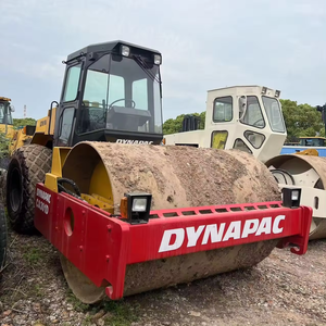 Rouleau compresseur statique Dynapac CA301D d'occasion en bon état, moteur diesel 10 tonnes, à tambour unique avec roulement et pompe, à vendre - Product Image 6