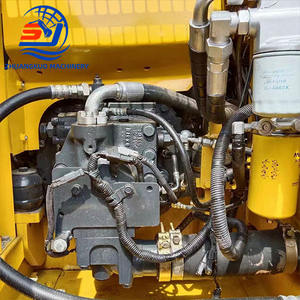 Excavatrice sur chenilles Komatsu PC130-7 d'occasion de 13 tonnes, avec bras long et chenilles en caoutchouc, certifiée CE pour la construction et la démolition - Product Image 5