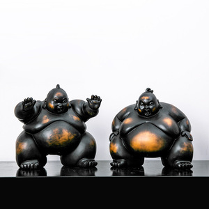 Statue de sport en résine de décoration classique personnalisée sculpture de lutteurs de sumo de style japonais - Product Image 4