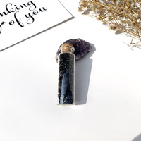 Bouteille Cadeau en Cristal Naturel avec Gravier d'Améthyste et Éclats de Pierres Précieuses – Bouteille à Vœux en Verre