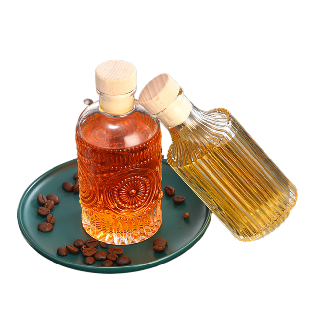Professional Customized Glass Bottles Vertical Striped Glass Bottles for Fruit Wine Vodka Whisky Liquor Beverages in Multiple