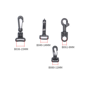 <b>Mini</b> Plastic Hooks <b>Black</b> <b>Bag</b> Hanging Accessories For DIY Craft Projects Small Irregular Shape Buckles Clips - Product Image 3