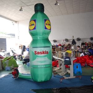 Réplique géante gonflable de bouteille d'eau Lidl Saskia, affichage gonflable promotionnel personnalisé pour les marques de boissons/les magasins de détail - Product Image 3