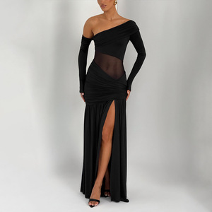 Robe de soirée longue à épaules dénudées, manches longues, fente latérale et superposition transparente pour femme - Product Image 3