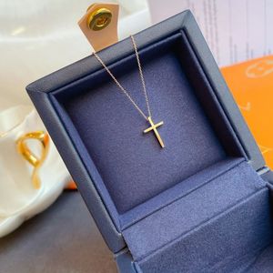 Xinfly Wholesale Custom Au750 Daily Gifts Trendy Pure 18k Gold Fine Jewelry Simple Classic <b>Cross</b> Necklace - Product Image 4