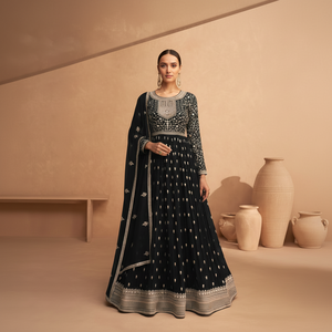 Vestido Anarkali Salwar Kameez de calidad premium hecho en Heavy Fox Georgette con trabajo de secuencias bordadas - Product Image 1