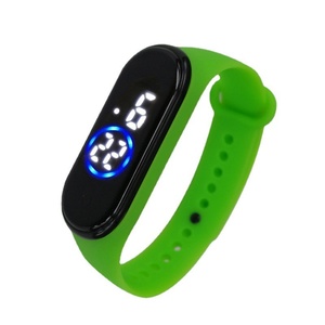 Pulsera Infantil con Luz LED Blanca M4, Superventas 2022, Resistente al Agua, con Impresión de Logotipo Personalizada, el Mejor Regalo para Niños - Product Image 4