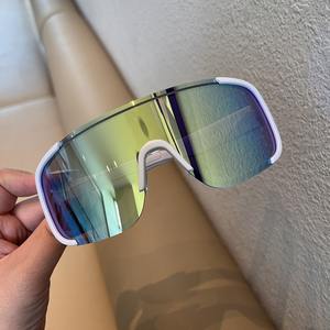 <span class=keywords><strong>Gafas</strong></span> <span class=keywords><strong>de</strong></span> <span class=keywords><strong>Sol</strong></span> <span class=keywords><strong>de</strong></span> Ciclismo Ligeras Retro-Reflectantes para <span class=keywords><strong>Hombre</strong></span> y Mujer, Lentes Resistentes al Viento, Estilo Deportivo para Ciclismo <span class=keywords><strong>de</strong></span> Carretera, <span class=keywords><strong>Gafas</strong></span> <span class=keywords><strong>de</strong></span> Motocicleta - Product Image 6