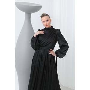 Robe de soirée longue plissée en satin noir pour femme Puane, avec manches lanternes, haut drapé, col montant, douce, respirante et élégante, style Abaya - Product Image 1