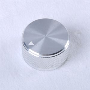 Amplificateur audio à tubes <span class=keywords><strong>HIFI</strong></span>, argenté, entièrement en aluminium, bouton de volume 30x17mm avec point triangulaire et vis de réglage - Product Image 1